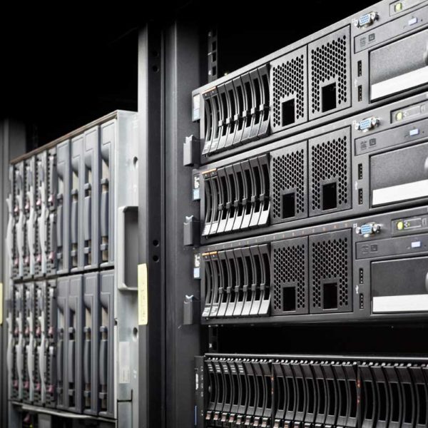 Rack-Mounted Server – UniverHost